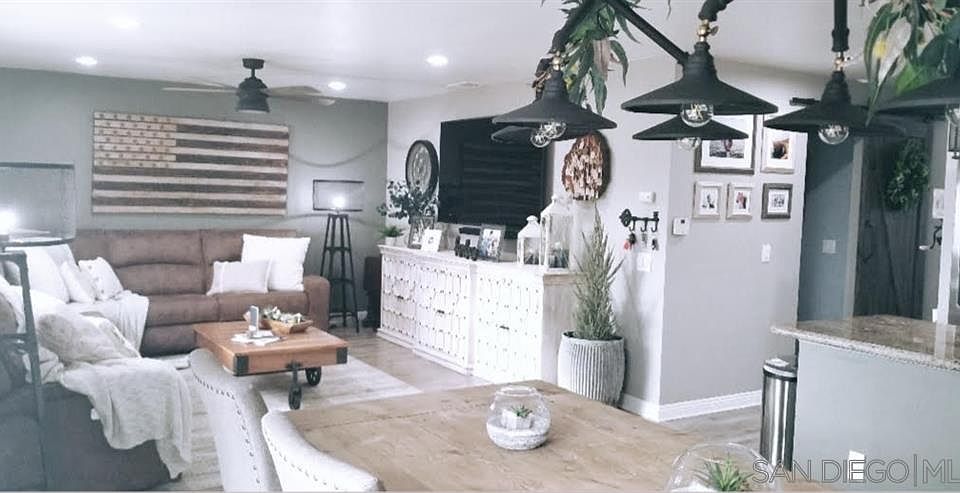2nd image of 3625 Vista Oceana Unit 32