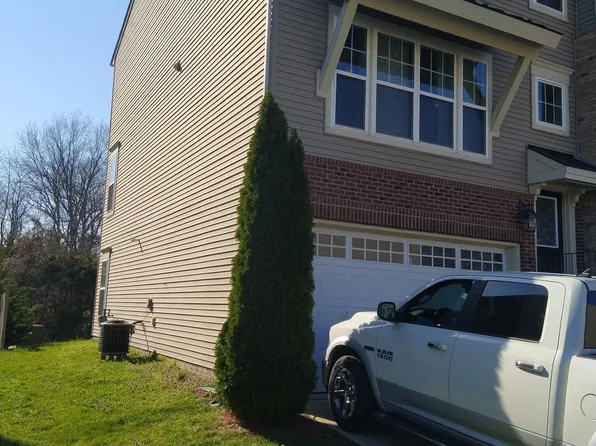25337 Wakestone Park Ter, Chantilly, VA 20152