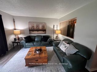 1110 Clonsilla Ave #202, Peterborough, ON K9J5Y5