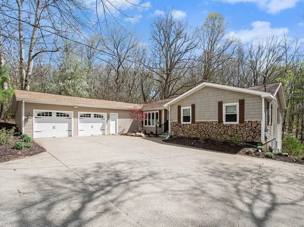 8134 Vergennes St SE, Ada, MI 49301