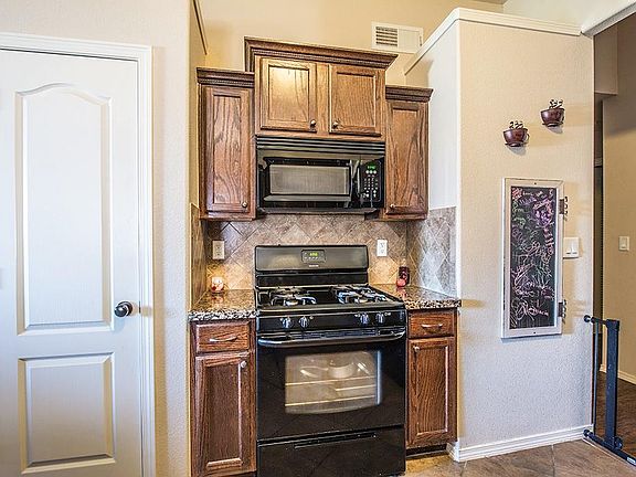 5th image of 14267 Hacienda Rock Dr
