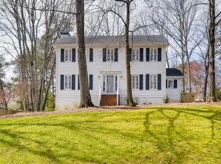 3375 Chestnut Creek Dr, Marietta, GA 30062