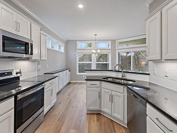 2nd image of 7666 Devonshire Dr #36-201