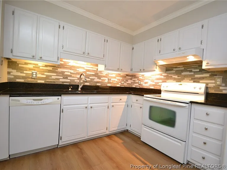 3111 Morningside Dr — Photo 14