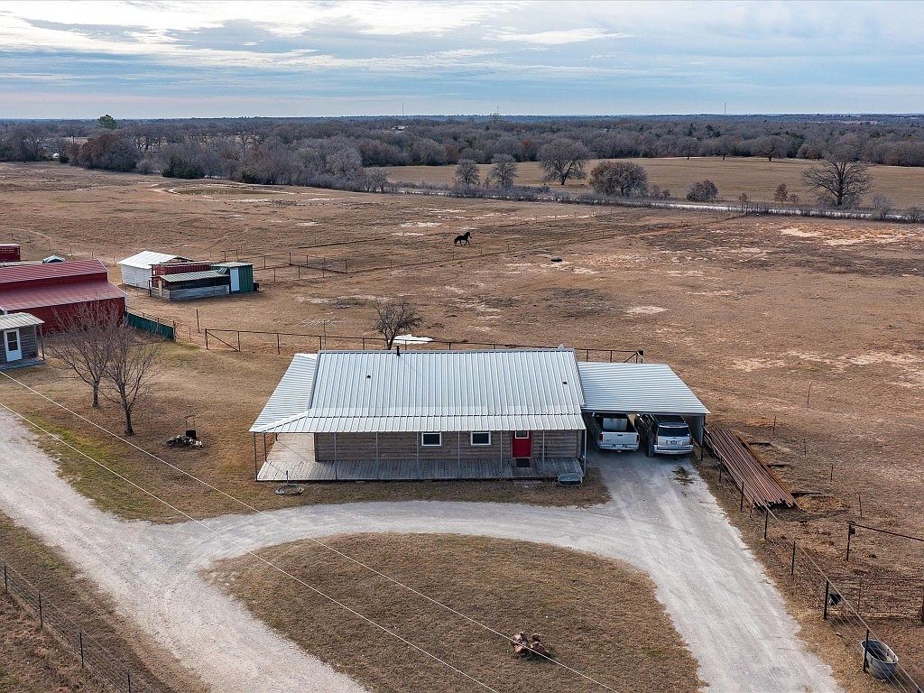 533 Fruitland Rd, Bowie, TX 76230 Zillow