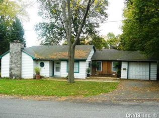 304 Briarcliff Rd, Syracuse, NY 13214