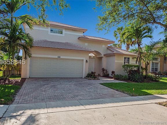 2nd image of 1588 NW 171st Ave