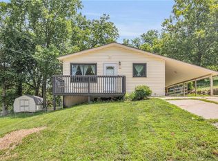 401 Highland Ave, Smithville, MO 64089