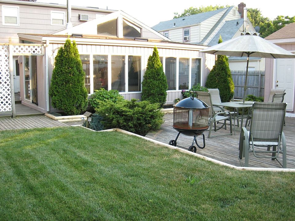 Backyard Perfect for Entertaining