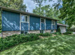 1722 Cochrane Ave, Eagan, MN 55122