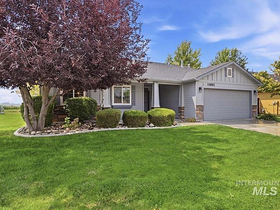 4th image of 15885 Granite Peak Ave