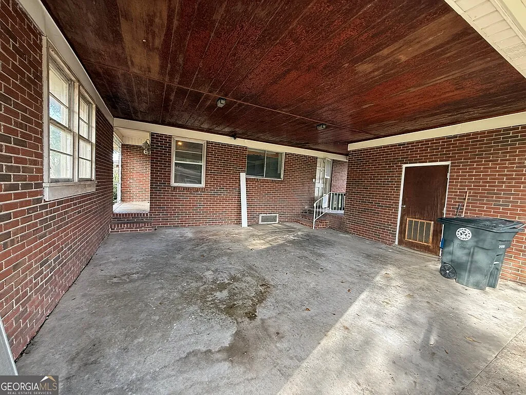 4 bed, 3.0 bath, 2152 sqft, $2,100 — Photo 4