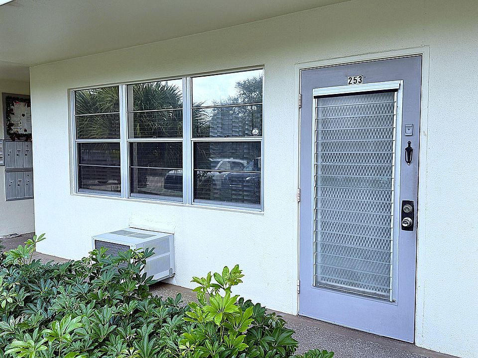1st image of 253 Newport P