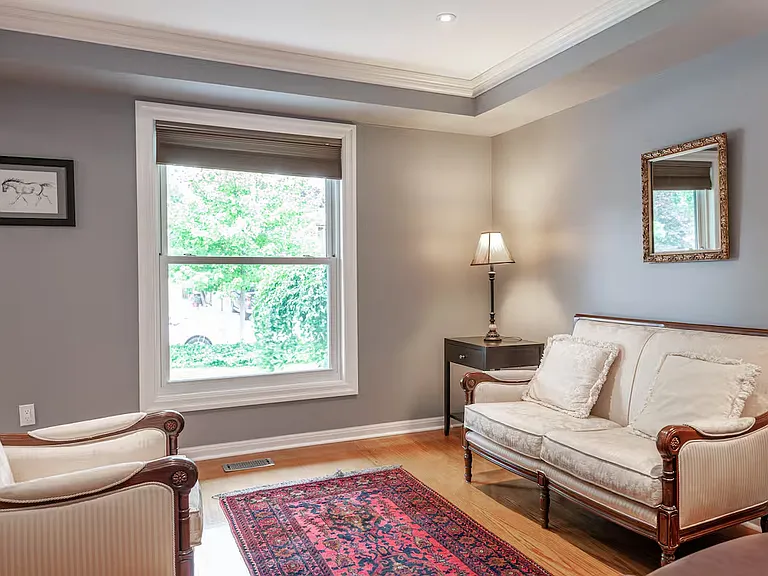 8 Meridene Cres E — Photo 7