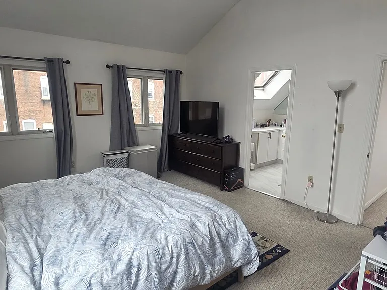 7 Etna St — Photo 22