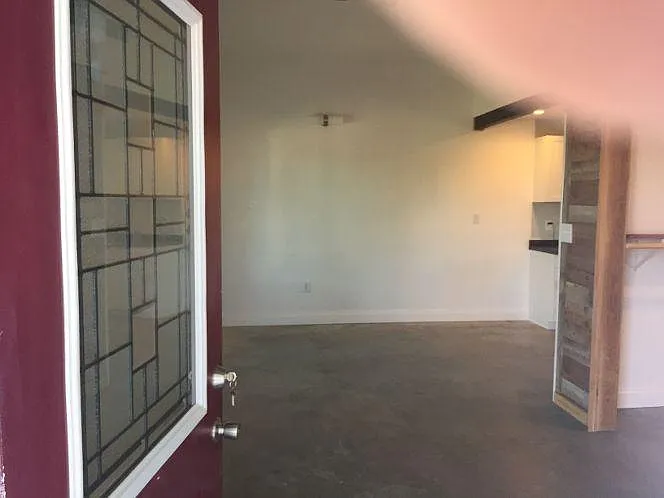507 E Cockrell St — Photo 8
