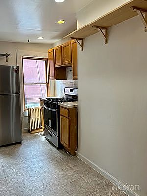 5th image of 349 Van Brunt St APT 3R