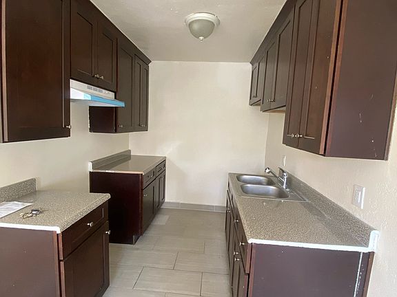 5th image of 3201 Bartdon Ave
