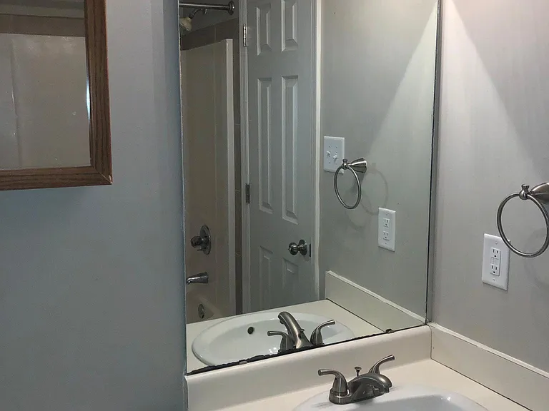 Full bath vanity