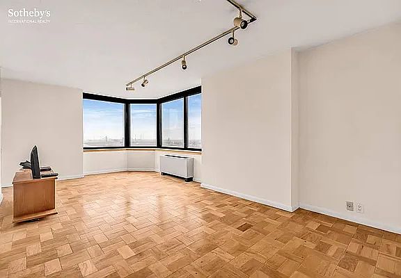 2nd image of 415 E 37th St APT 31G