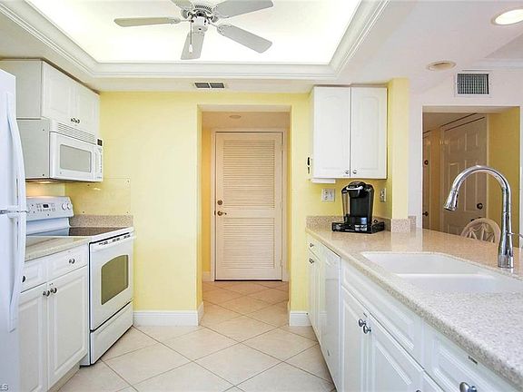 4th image of 1401 Middle Gulf Dr Unit P402