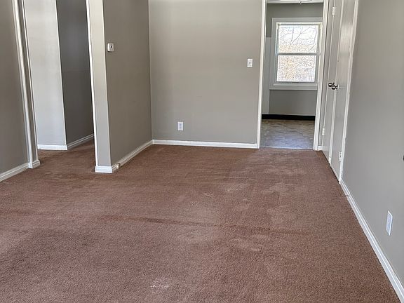 3rd image of 25 Shirley Ln #16B
