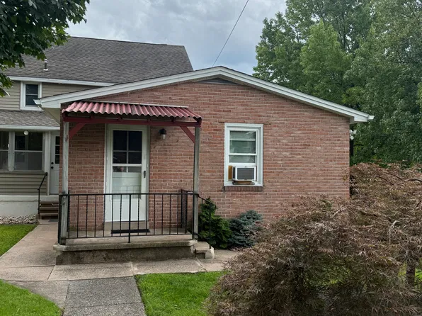 513 Jefferson St APT 2, East Greenville, PA 18041