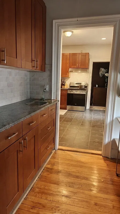 2 bed, 950 sqft, $2,800 — Photo 2