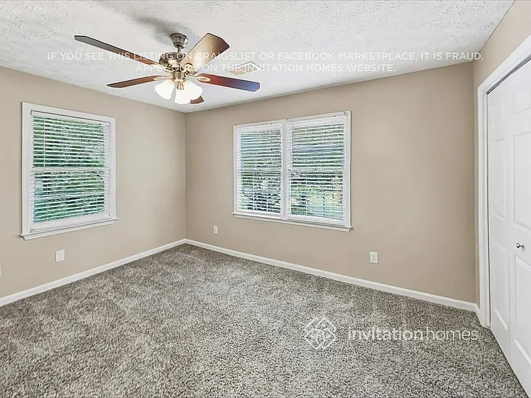 4611 Pine Harbor Ct NE — Photo 15