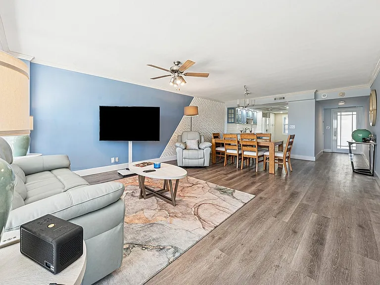2000 S Ocean Dr #208 — Photo 2
