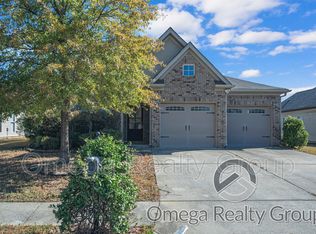 1077 Emerald Ridge Dr, Calera, AL 35040