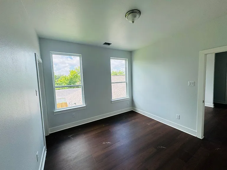 8128 Penrod St — Photo 28