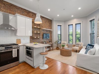 9 Everett Ave #1, Dorchester, MA, 02125