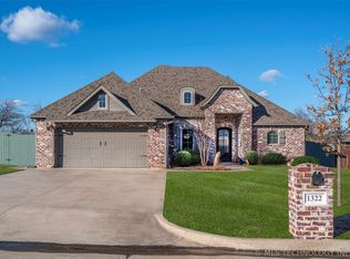 1322 Magnolia Dr, Ada, OK 74820