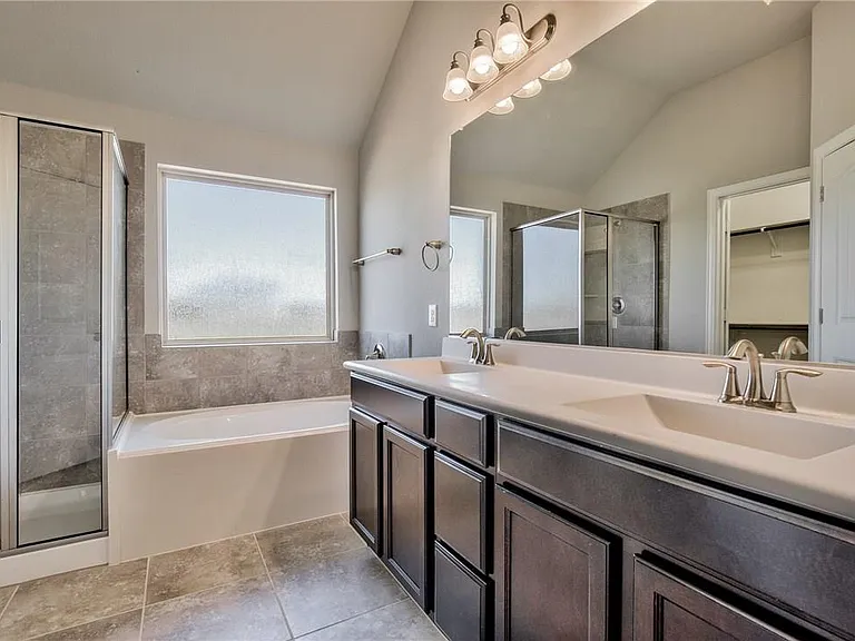 426 George Dr — Photo 21