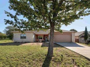 122 Eagle Point Dr, Kingsland, TX 78639