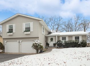 1227 62nd St, Downers Grove, IL 60516