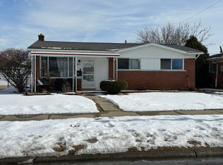 27312 Terrell St, Dearborn Heights, MI 48127