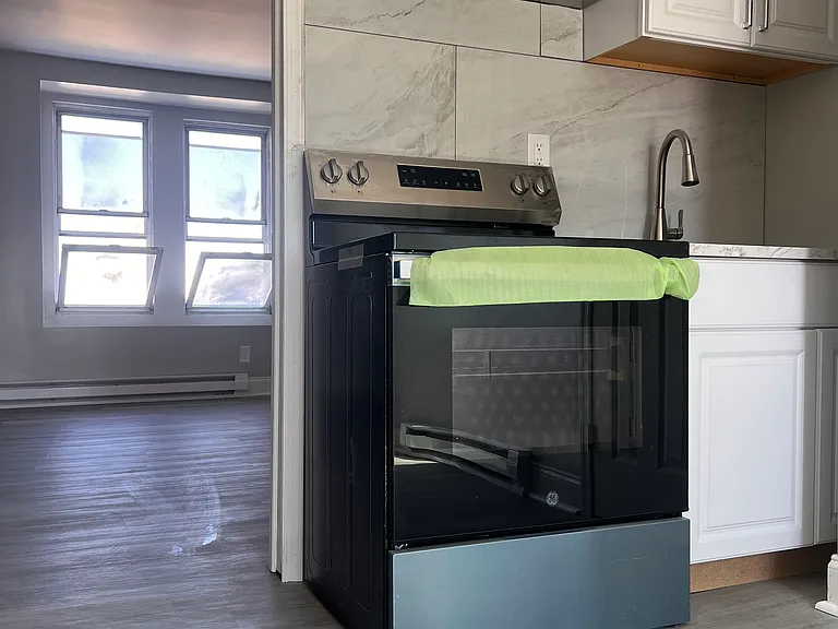 5708 Walnut St #2 — Photo 3