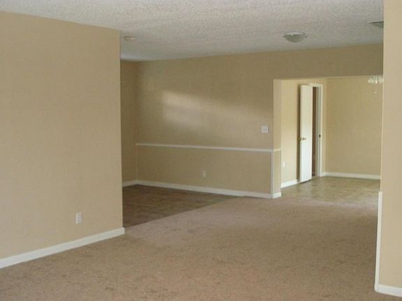 4th image of 2616 E Pine Summit Dr