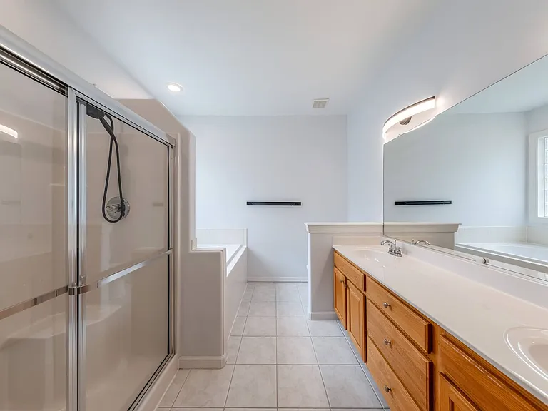 5292 Queen Bishop Ln — Photo 10