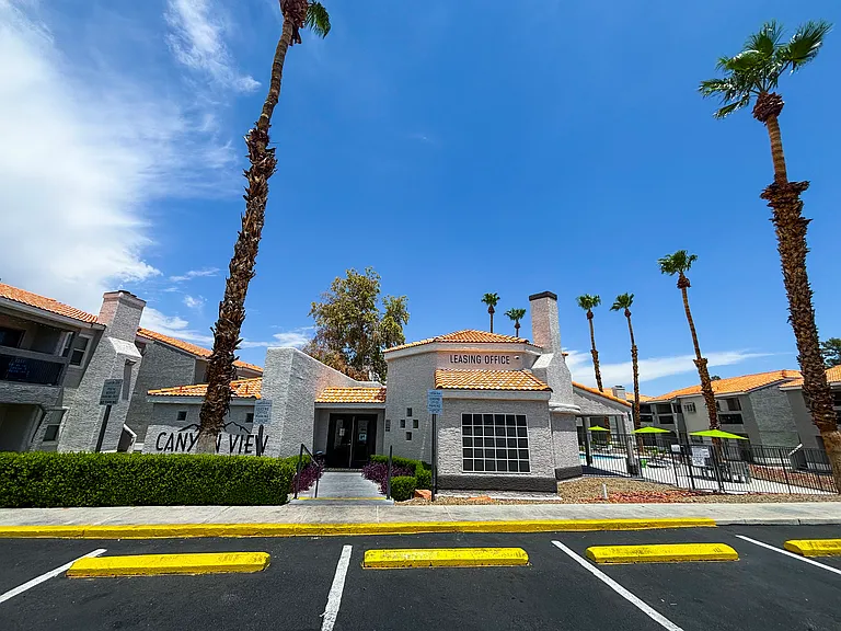Canyon View - Leasing Office