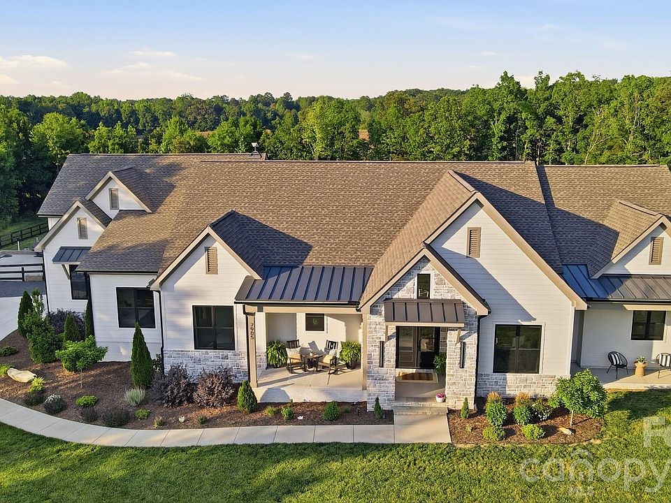 1st image of 7905 Elegant Estates Dr