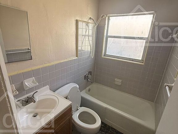 2nd image of 625 8th St APT 1