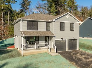 7 High Bluff Rd, Belchertown, MA 01007