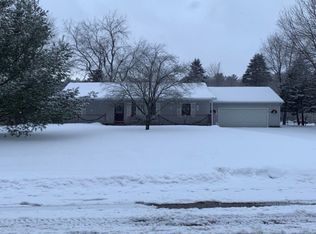 3602 Driftwood Dr, Cadillac, MI 49601