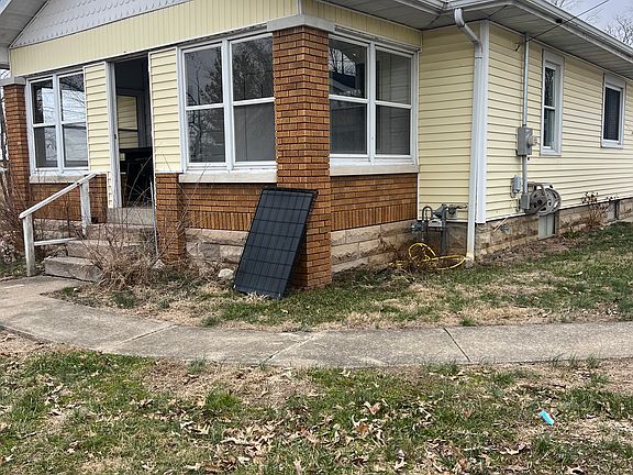 3rd image of 904 L St