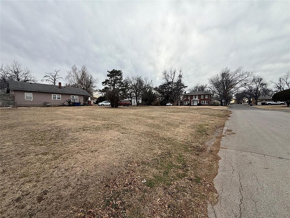 2nd image of W Texas Ave Lot 8