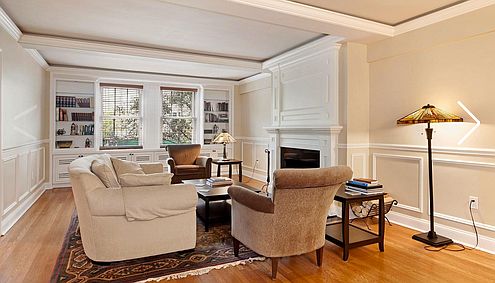 2nd image of 288 W 12th St APT 3R