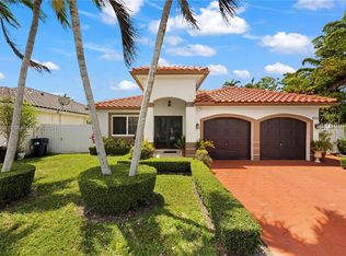 9068 SW 157th Ct, Miami, FL 33196